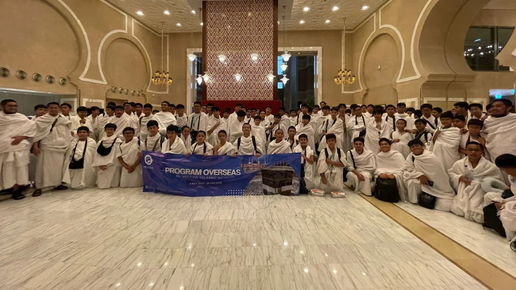 Preparations for First Day of Umroh in Saudi Arabia